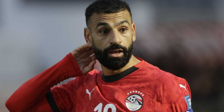 حان وقت الرحيل.. تقرير يكشف وجهة صلاح المحتملة