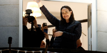 معهد نوبل: قرار منح الجوائز نهائي ولا يمكن نقلها