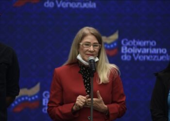 سيليا فلوريس.. “المحاربة الأولى” ورفيقة درب نيكولاس مادورو