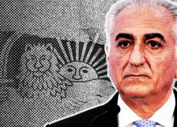 من هو الأمير رضا بهلوي، نجل آخر شاه لإيران؟