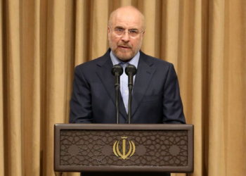 إيران تهدد الولايات المتحدة وإسرائيل بالرد على أي هجوم