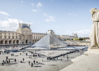 لصوص متحف اللوفر في السجن.. لكن أين المسروقات؟