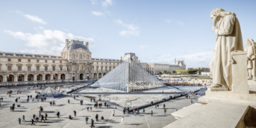 لصوص متحف اللوفر في السجن.. لكن أين المسروقات؟