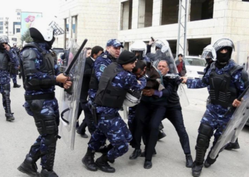 حماس تحذر من “نهج قمعي” للسلطة الفلسطينية يخدم الاحتلال بالضفة