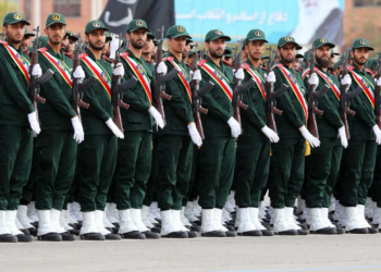 الحرس الثوري: حماية إنجازات الثورة وأمن إيران “خط أحمر”