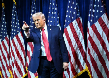 ترامب ينقل نفط فنزويلا إلى أميركا والصين تندد