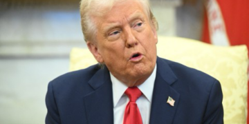 نيويورك تايمز: انقسام بين مؤيدي ترامب بعد الهجوم الأمريكي ضد فنزويلا