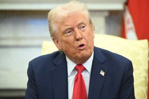 نيويورك تايمز: انقسام بين مؤيدي ترامب بعد الهجوم الأمريكي ضد فنزويلا