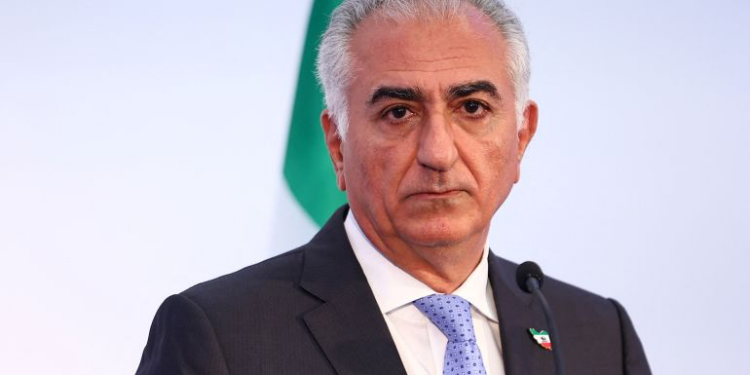 رضا بهلوي: الملايين هتفوا باسمي وأريد تشكيل مستقبل إيران