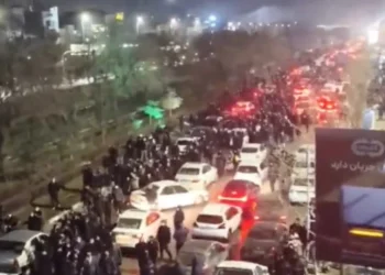 بزشكيان مستعد للاستماع لمطالب الشعب وترامب يلوح بالتدخل وإسرائيل تتأهب