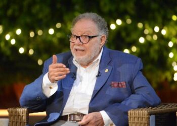 تكريم يحيى الفخرانى بـ«جائزة الاستحقاق الكبرى»