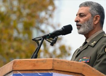 رئيس الأركان الإيراني: أي مغامرة ضد إيران لها عواقب وخيمة وستُكلل بهزيمة استراتيجية والحرب ستمتد للمنطقة بأكملها