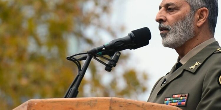 رئيس الأركان الإيراني: أي مغامرة ضد إيران لها عواقب وخيمة وستُكلل بهزيمة استراتيجية والحرب ستمتد للمنطقة بأكملها