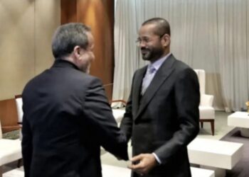 مسقط تعلن انتهاء محادثات جنيف دون تحديد موعد لجولة ثالثة من المباحثات.. وعراقجي يعلن إن طهران توصلت مع واشنطن إلى “مبادئ توجيهية” من شأنها التمهيد لاتفاق