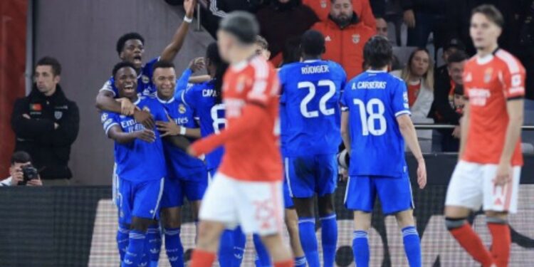 ريال مدريد يهزم بنفيكا البرتغالي في عقر داره