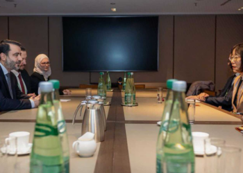 على هامش مؤتمر ميونيخ للأمن .. الشيباني يبحث “محاسبة الأسد” مع رئيسة الجنائية الدولية