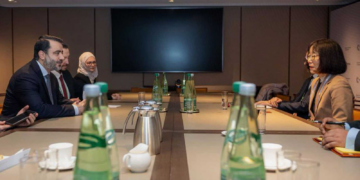 على هامش مؤتمر ميونيخ للأمن .. الشيباني يبحث “محاسبة الأسد” مع رئيسة الجنائية الدولية