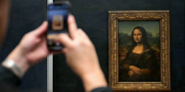 كيف اخترقت شبكة احتيال أشهر متحف في العالم؟