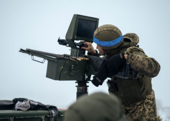 روسيا وأوكرانيا تتبادلان القصف قبل مفاوضات جنيف