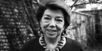 ليلى شهيد.. رحيل رائدة الدبلوماسية النسائية الفلسطينية في العواصم الأوروبية