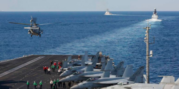 إيران.. جهود دبلوماسية متسارعة وطهران تحذّر واشنطن من “رد خارج الحسابات”