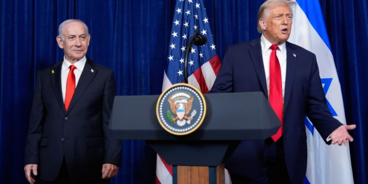ترمب يتمسك بالمفاوضات مع إيران ونتنياهو يؤكد “احتياجاته الأمنية”