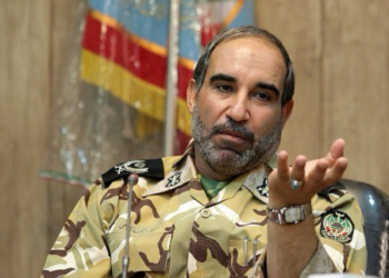 قائد القوات البرية الإيرانية: تحركات العدو تحت أنظارنا على مدار الساعة ونبذل كل ما في وسعنا لحماية أراضينا وقواتنا جاهزة