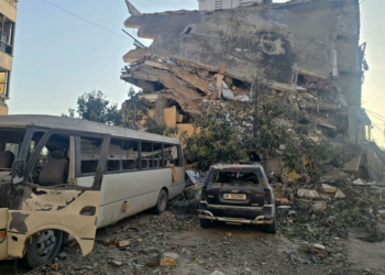 لبنان.. غارات متواصلة وحزب الله يقصف 7 تجمعات للجنود وإسرائيل تهدد باحتلال أراض جديدة