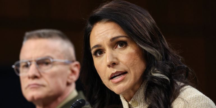 الاستخبارات الأمريكية: النظام الإيراني متماسك وإذا نجا من الحرب فسيعيد بناء قوته