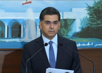 لبنان يستدعي السفير الإيراني بعد بيان “الحرس الثوري”