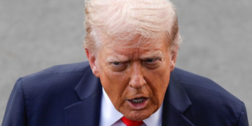 صراع داخلي بالبيت الأبيض.. ترمب يواجه خلافات حول مسار حرب إيران