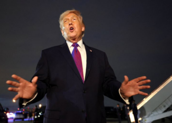 “إن بي سي”: مخاوف في البيت الأبيض من تحول الصراع مع إيران إلى أزمة سياسية لترمب