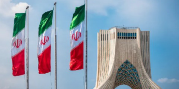 دول عربية تدين استهدافها من ايران وتعتبرانه “انتهاكا” للسيادة وتُحذر من انزلاق المنطقة إلى الفوضى الشاملة