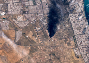 إيران توسّع هجماتها على دول الخليج والاتحاد الأوروبي يعلن تضامنه