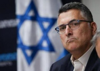 ساعر يدعي أن هجمات حزب الله على إسرائيل أكثر من تلك التي تشنها إيران