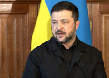 زيلينسكي ينشر 200 خبير في الشرق الأوسط للتصدي لمسيرات