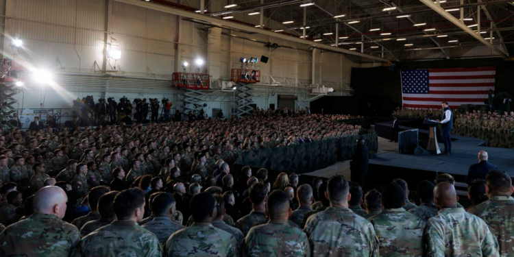 زعيم الجمهوريين لا يستبعد دخول قوات برية أميركية لإيران