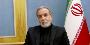 عراقجي للجزيرة: المرشد الجديد سيعين خلال يومين ولن نغلق مضيق هرمز حاليا