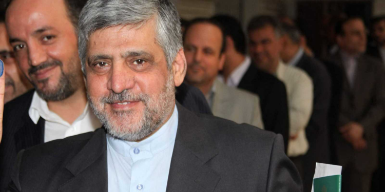 رغم سحب اعتماده.. السفير الإيراني يرفض مغادرة لبنان