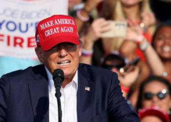 نيويورك تايمز لترمب: لماذا أشعلتَ هذه الحرب يا سيادة الرئيس؟