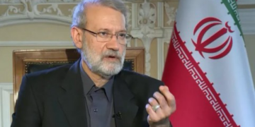 إيران تهدد باستهداف شبكات الكهرباء في المنطقة إذا هاجمت الولايات المتحدة بنيتنا التحتية للكهرباء.. والحرس الثوري الإيراني يتعهد بإبقاء مضيق هرمز مغلقا بعد دعوة خامنئي