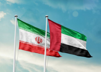 الإمارات تغلق سفارتها في طهران وتسحب بعثتها الدبلوماسية