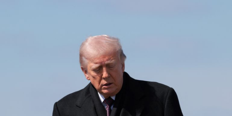 ترمب يلوح بترك قضية هرمز للحلفاء والناتو يبحث عن “أفضل الحلول”