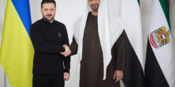 زيلينسكي: الاتفاقات الدفاعية بين أوكرانيا ودول الخليج تنص على “تعاون لمدة 10 سنوات” ..واتّفقا مع الامارت على “التعاون في مجال الأمن والدفاع”