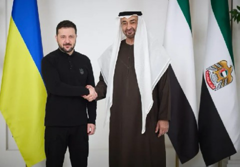 زيلينسكي: الاتفاقات الدفاعية بين أوكرانيا ودول الخليج تنص على “تعاون لمدة 10 سنوات” ..واتّفقا مع الامارت على “التعاون في مجال الأمن والدفاع”