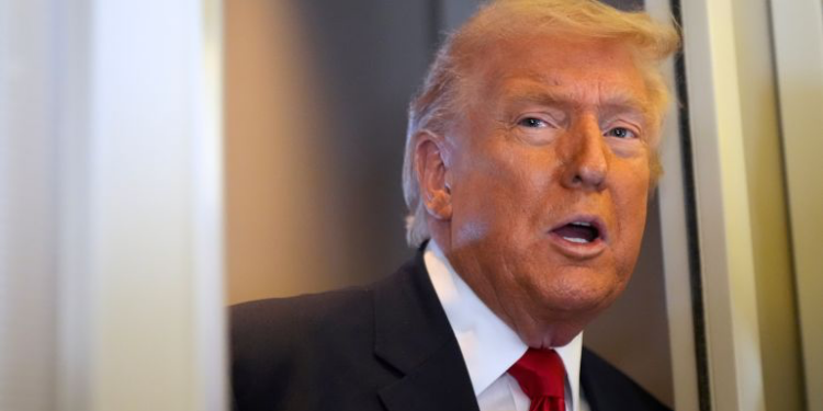 ترمب: قرار إنهاء الحرب مشترك مع نتنياهو ولست راضيا عن اختيار نجل خامنئي