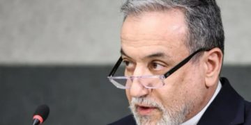 عراقجي: ترامب خان الدبلوماسية وتعامل مع المفاوضات النووية كأنها “صفقة عقارية مُعقدة” وقصف الطاولة بدافع العناد