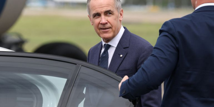 كارني: الهجوم على إيران قد يخالف القانون الدولي لكننا ندعمه للأسف