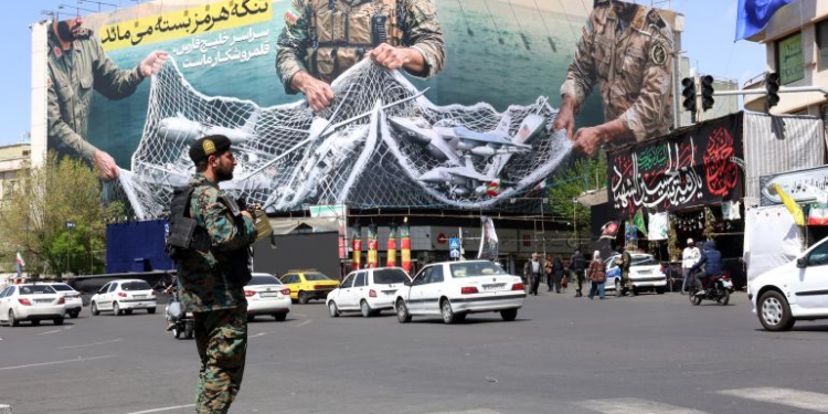 إيران تتوعد بهجوم “مدمر” ردا على تهديدات ترمب بقصف بنيتها التحتية