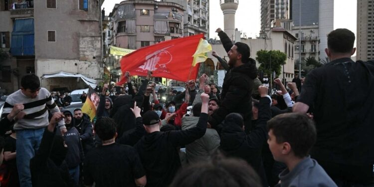 الجيش اللبناني يحذر: الاحتجاجات تهدد السلم الأهلي